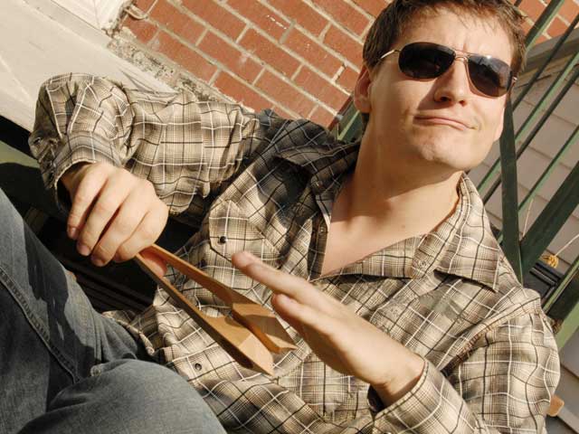 Playing musical spoons